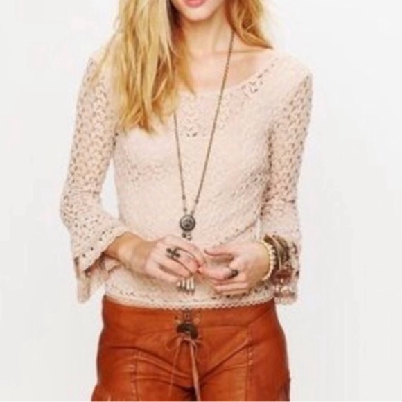 FREE PEOPLE NUDE/TAN KNIT ROCHELLE GYPSY LACE BELL SLEEVE TOP - Picture 3 of 6